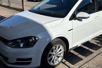 VW Golf 130.000 km 11.000 &euro; Leingarten 74211