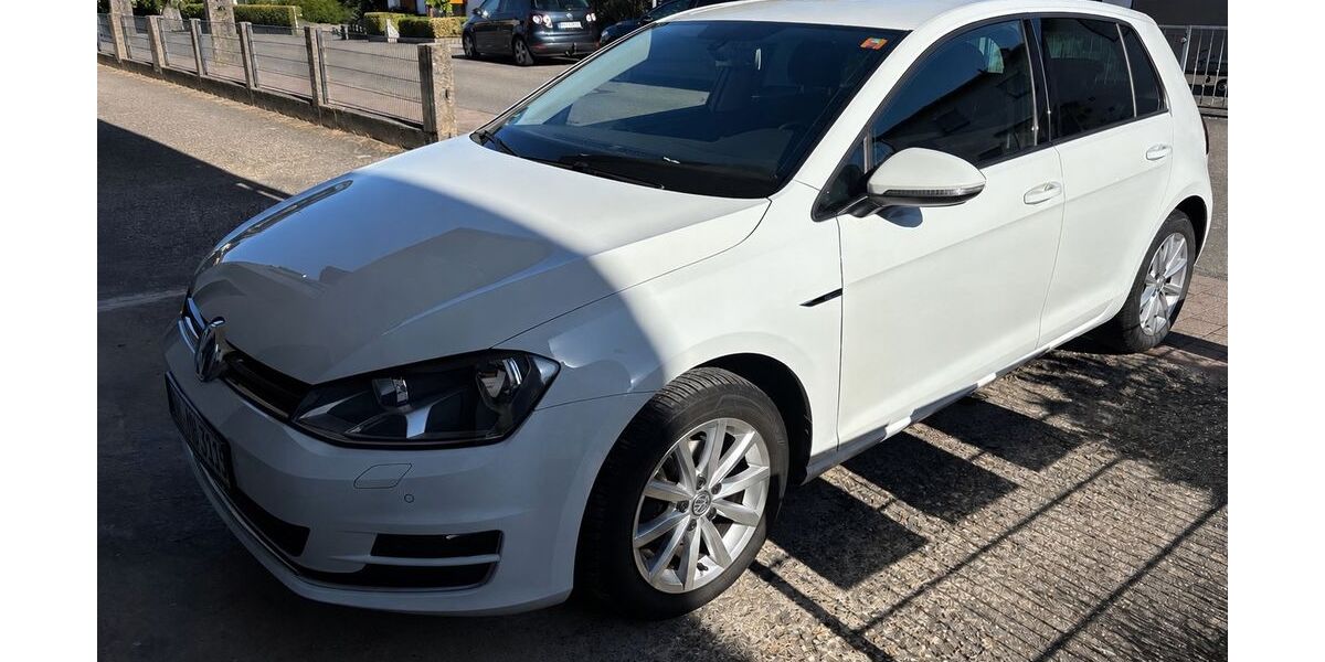 VW Golf 130.000 km 11.000 &euro; Leingarten 74211