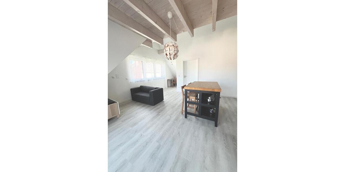 Dachgeschoßwohnung Heilbronn Böckingen - 2 Zimmer, 48 m&sup2;, 1.000&euro; | Angebot:25923410