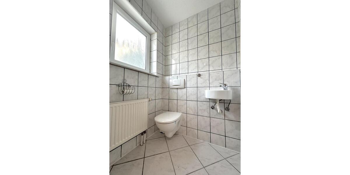 Gepflegte Doppelhaushälfte in Sinsheim Süd-Stadt (ab01.04.2026) 5.5 zimmer