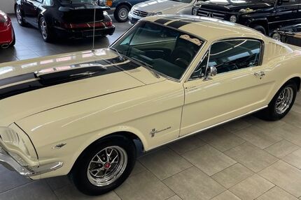 Ford Mustang 9.999 km 64.900 &euro; Wüstenrot-Neuhütten 71543