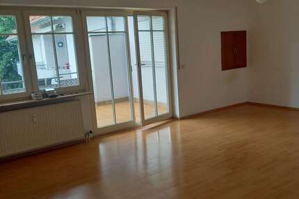 Wohnung ÖHRINGEN - 4.5 Zimmer, 108 m&sup2;, 1.030&euro; | Angebot:26060050