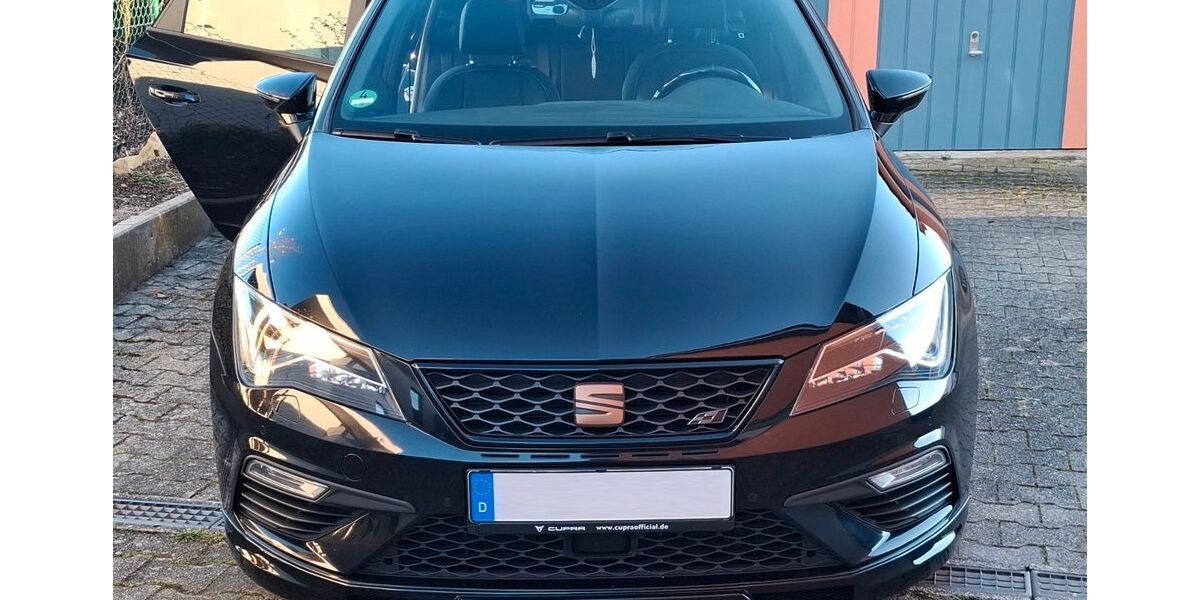 Seat Leon 78.000 km 22.999 &euro; Ilsfeld 74360