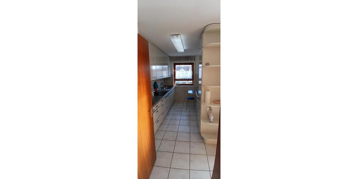 Etagenwohnung Backnang - 4.5 Zimmer, 108 m&sup2;, 1.400&euro; | Angebot:26637767
