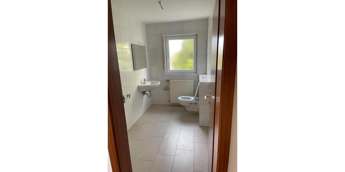 Einfamilienhaus Brackenheim - 6 Zimmer, 196 m&sup2;, 600.000&euro; | Angebot:26777191