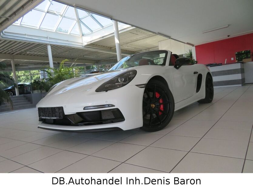 Porsche Boxster 12.000 km 61.980 € Öhringen 74613