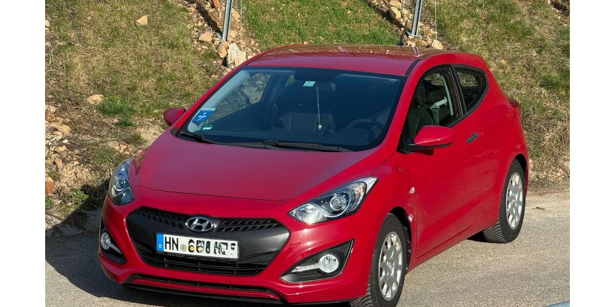Hyundai i30 111.000 km 4.000 &euro; Heilbronn 74074