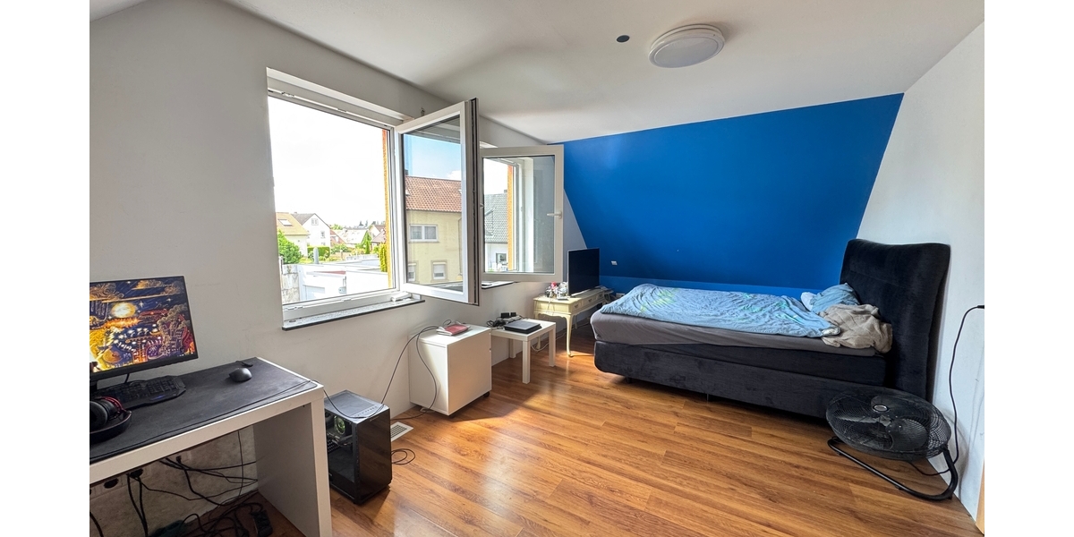 Energieeffizientes EFH mit Einliegerwohnung, Terrasse und großem Hof - Einfamilienhaus Sulzfeld | Angebot:24344056
