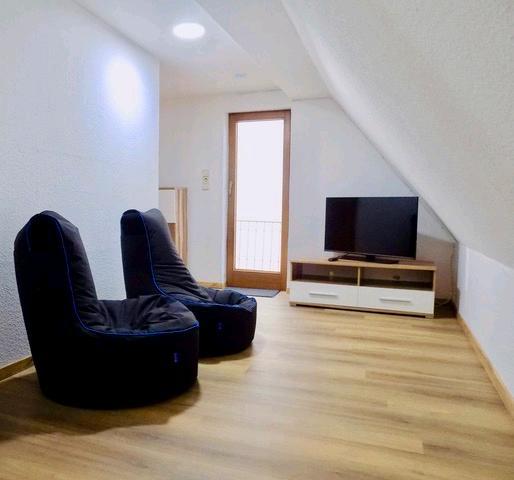 Etagenwohnung Bretzfeld - 1 Zimmer, 12 m&sup2;, 420&euro; | Angebot:25370393