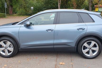 Audi Q4 e-tron 23.600 km 33.500 &euro; Heilbronn 74078