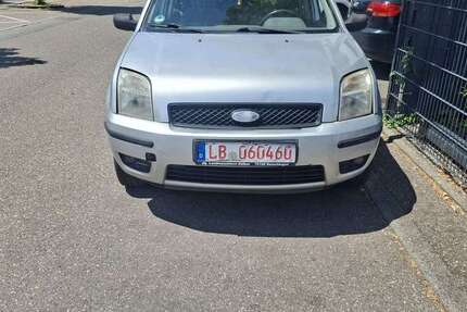 Ford Fusion 176.000 km 399 &euro; Sachsenheim 74343