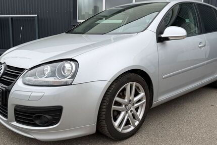 VW Golf 156.000 km 3.900 &euro; Asperg / Stuttgart 71679