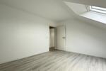 Dachgeschoßwohnung Kürnbach - 4 Zimmer, 120 m&sup2;, 1.050&euro; | Angebot:26284377