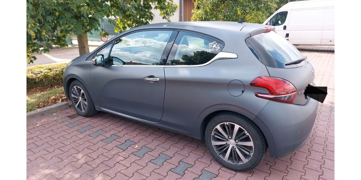 Peugeot 208 150.586 km 3.800 &euro; Heilbronn 74078