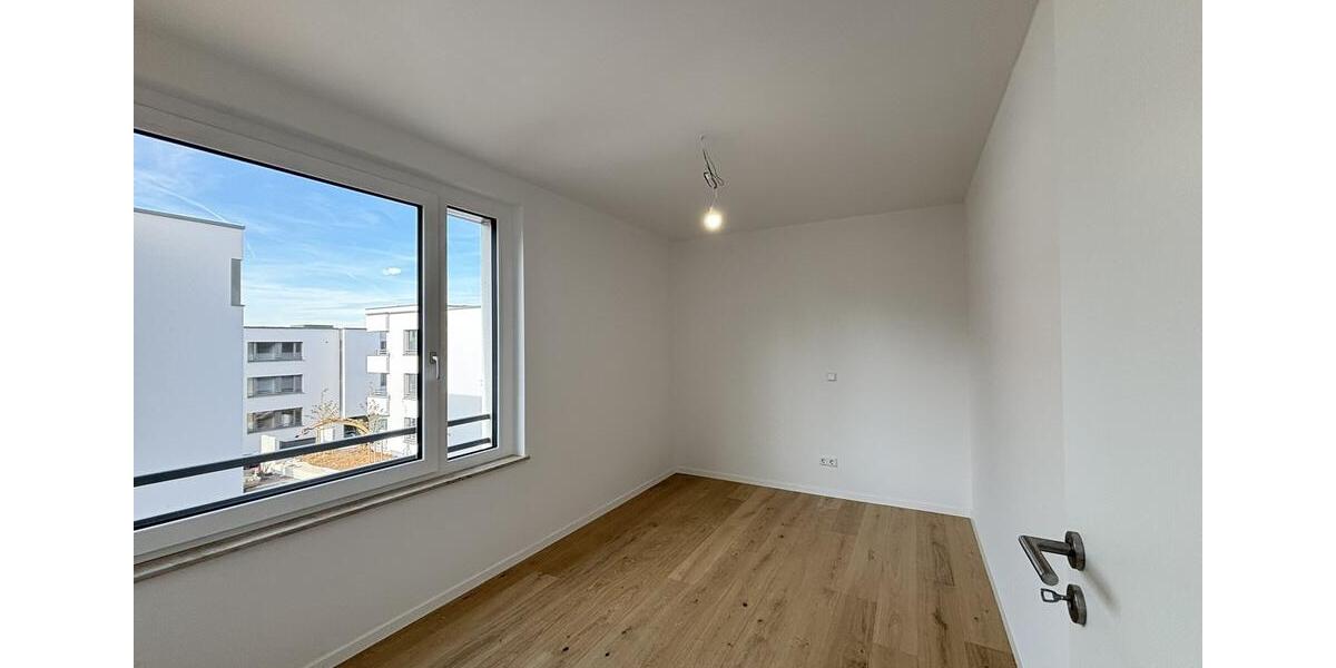 Exklusive 4 -Zimmer-Neubauwohnung inkl. EBK und Süd-Balkon 4 zimmer