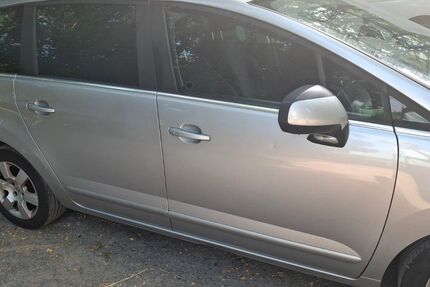 Peugeot 5008 173.000 km 4.500 &euro; Heilbronn 74078