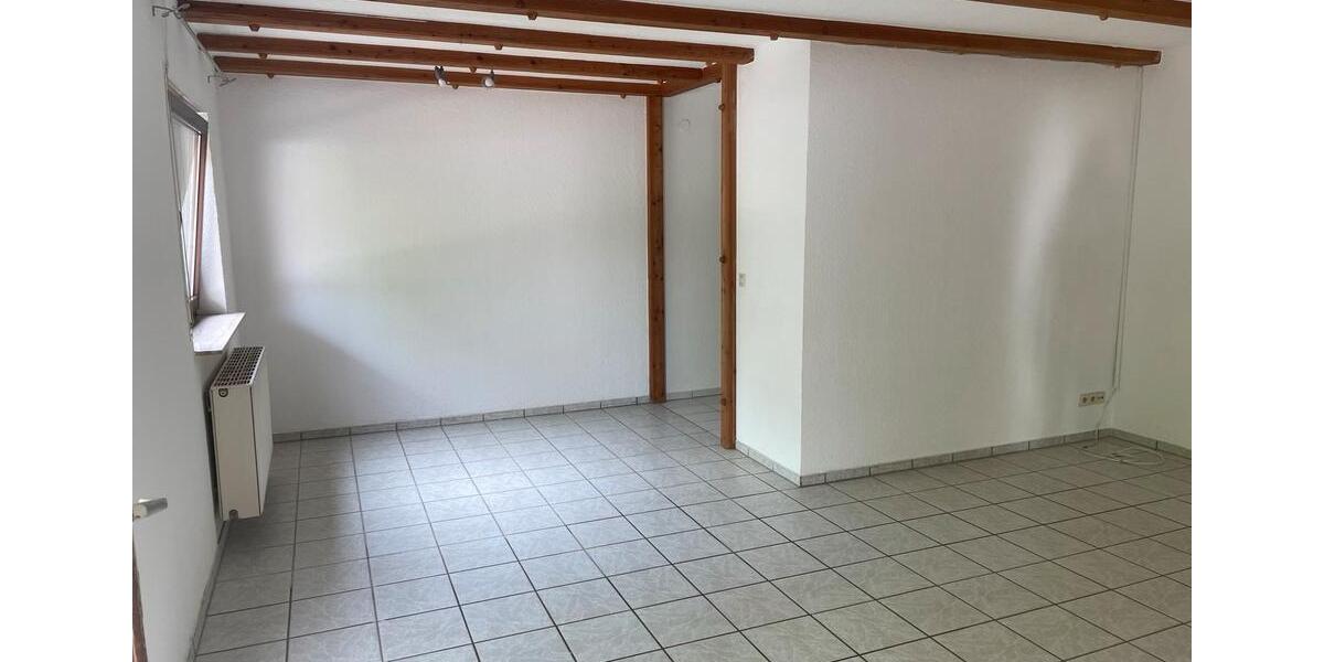 Etagenwohnung Gundelsheim - 4 Zimmer, 71 m&sup2;, 280.000&euro; | Angebot:26149031