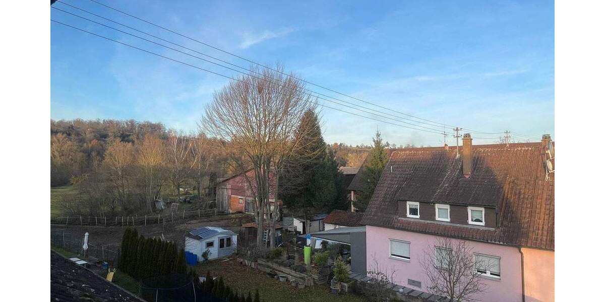 Helle 3-Zimmer-Dachgeschosswohnung in idyllischer Lage von Unterriexingen mit guter Anbindung 3 zimmer