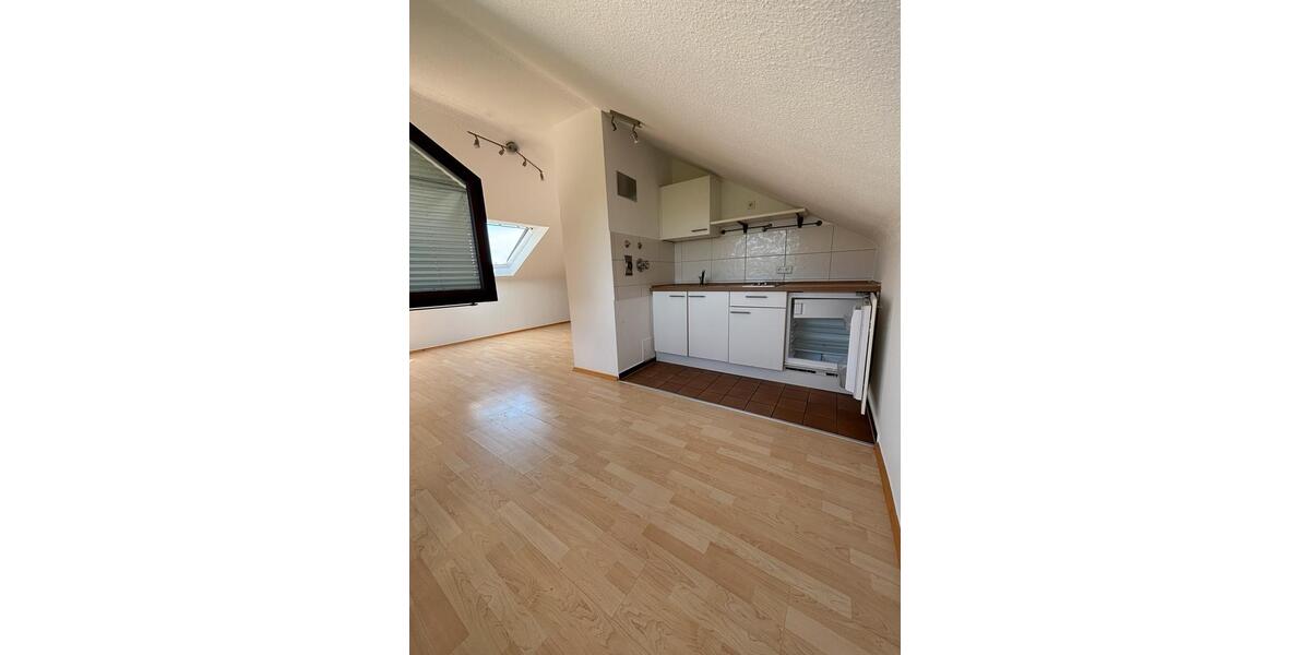 Dachgeschoßwohnung Heilbronn Horkheim - 1.5 Zimmer, 25 m&sup2;, 580&euro; | Angebot:26276886