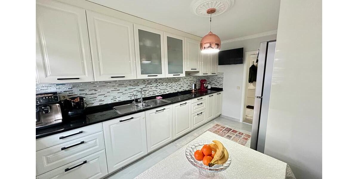 Provisionsfrei 4,5-Zimmer-ETW Wintergarten & Gartenanteil &Garage 4.5 zimmer