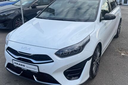 Kia ceed Sportswagon 57.700 km 21.900 &euro; Ludwigsburg 71636