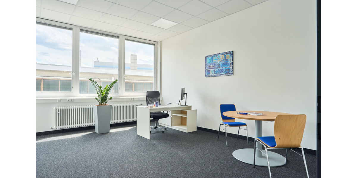 Modernes ruhiges Büro mit viel Tageslicht im 1.OG- ab 2 EURm²!* zimmer