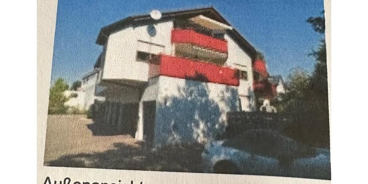 Dachgeschoßwohnung Brackenheim - 3.5 Zimmer, 102 m&sup2;, 320.000&euro; | Angebot:24373829