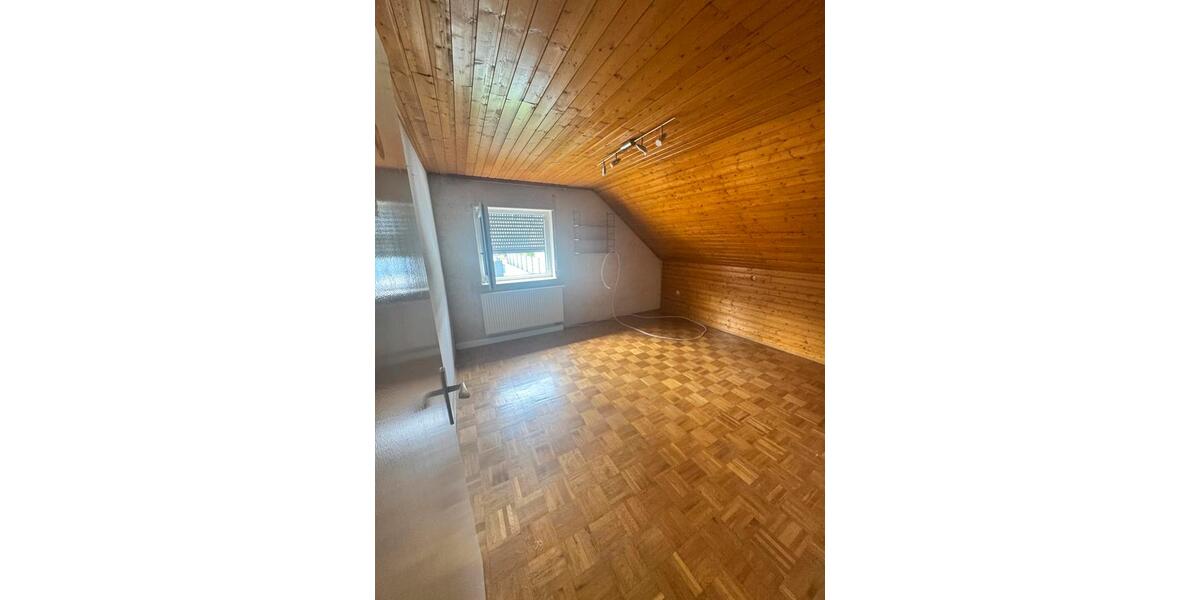 Einfamilienhaus Sinsheim - 7 Zimmer, 100 m&sup2;, 410.000&euro; | Angebot:26803145