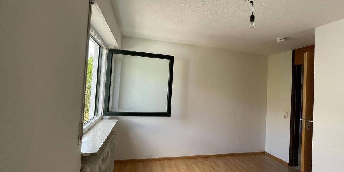 Etagenwohnung Bietigheim-Bissingen Bietigheim - 4 Zimmer, 94 m&sup2;, 300.000&euro; | Angebot:26261619