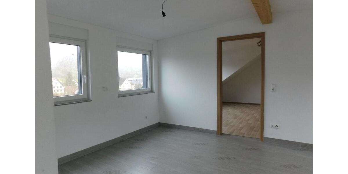 Dachgeschoßwohnung Pfedelbach - 3 Zimmer, 80 m&sup2;, 245.000&euro; | Angebot:26413205