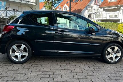 Peugeot 207 142.100 km 2.490 &euro; Sachsenheim 74343