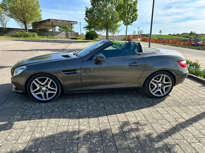 Mercedes-Benz 200 74.500 km 16.600 € Oedheim 74229