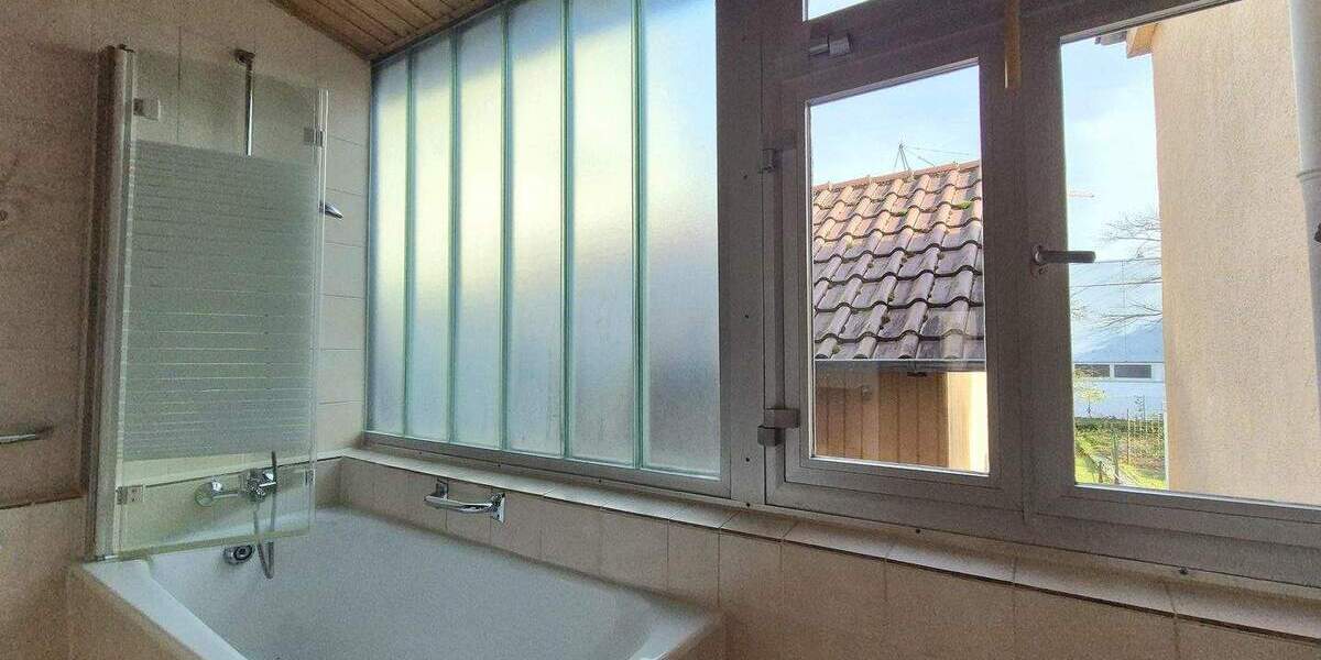 Etagenwohnung Bönnigheim - 3 Zimmer, 85 m&sup2;, 265.000&euro; | Angebot:24158636