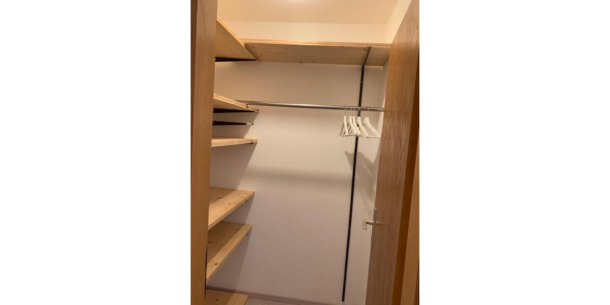 Dachgeschoßwohnung Obersulm - 1.5 Zimmer, 35 m&sup2;, 730&euro; | Angebot:24640650