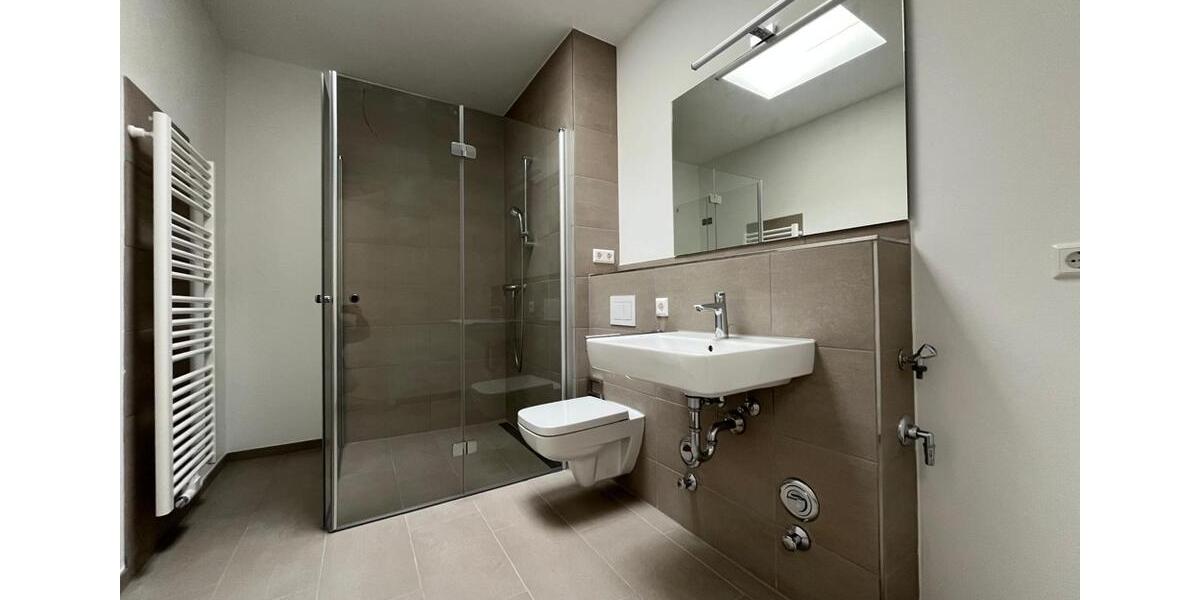 Etagenwohnung Bad Friedrichshall - 4 Zimmer, 133 m&sup2;, 2.018&euro; | Angebot:26068583