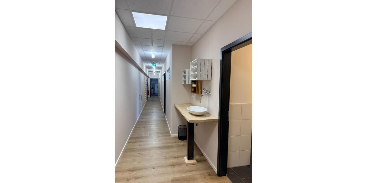 100qm Bürofläche in Massenbachhausen - 1.OG - Gebäude aus 2020 zimmer