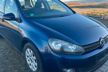 VW Golf 197.000 km 3.890 &euro; Öhringen 74613