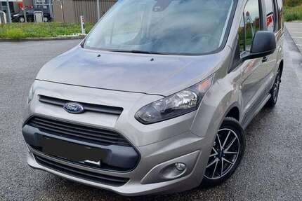 Ford Tourneo Connect 102.000 km 11.800 € Burgstetten 71576
