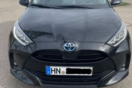 Toyota Yaris 64.500 km 17.999 &euro; Neckarwestheim 74382