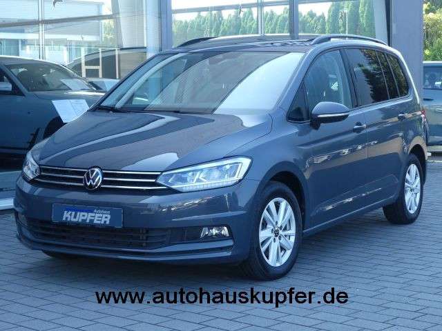 VW Touran 28.580 km 30.900 &euro; Vaihingen/Enz 71665