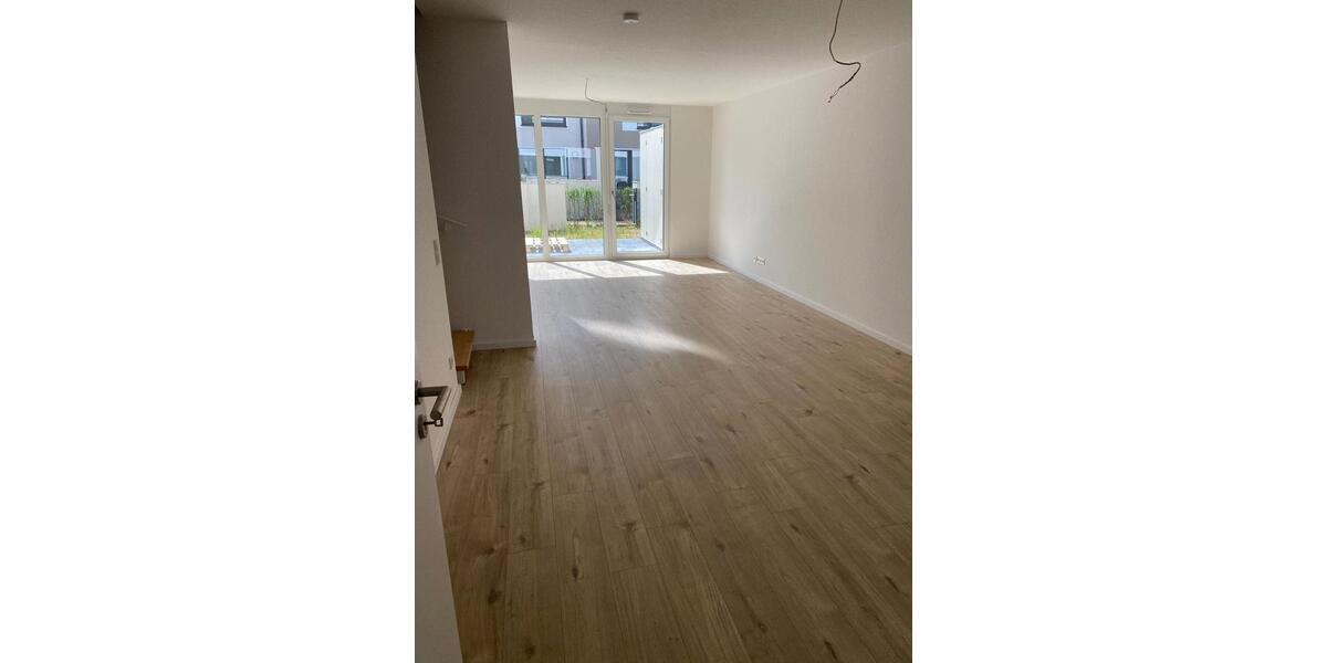 Reihenhaus Sinsheim - 5 Zimmer, 145 m&sup2;, 1.800&euro; | Angebot:23808594