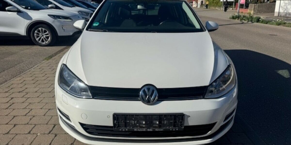 VW Golf VII 1.6 TDI Cup BMT 160.000 km 8.490 &euro; Neckarsulm 74172