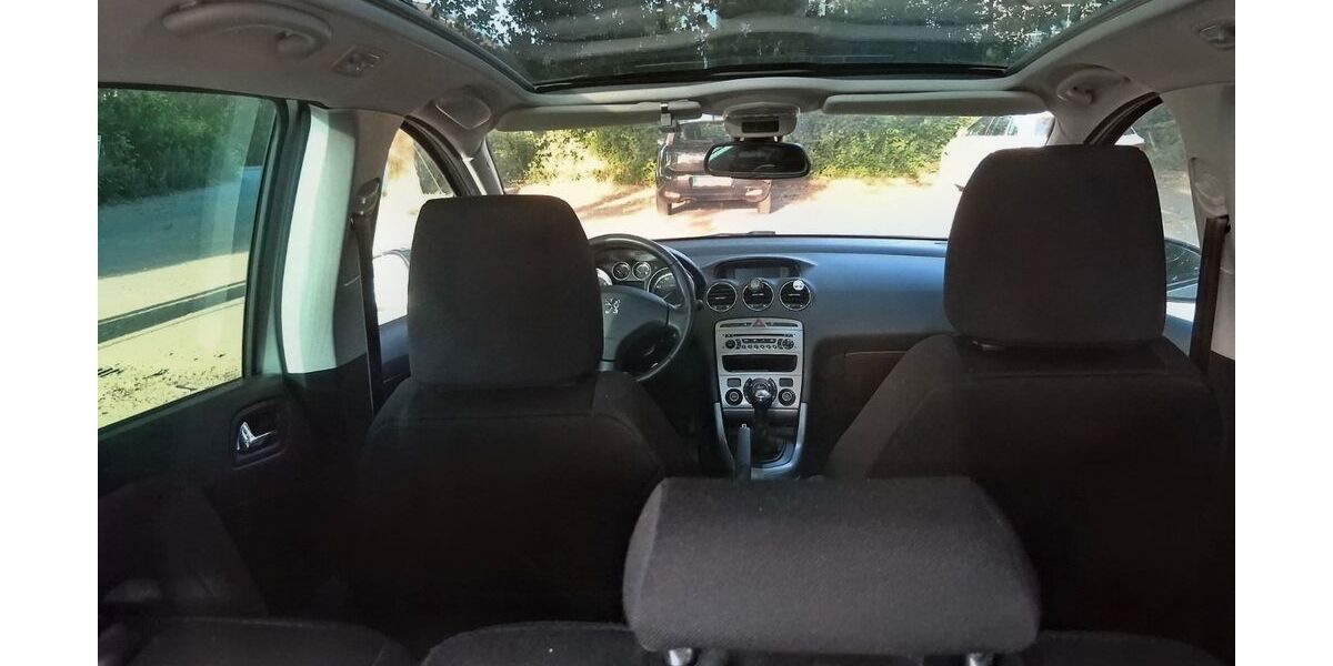 Peugeot 308 125.000 km 2.700 &euro; Leingarten 74211