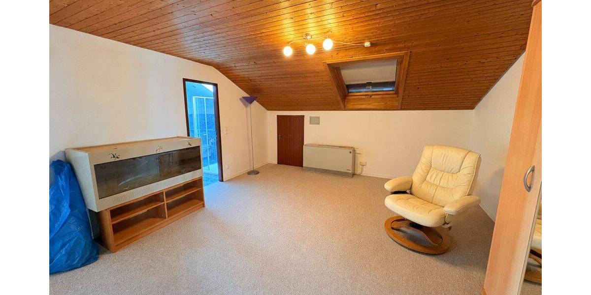 Etagenwohnung Erdmannhausen - 4 Zimmer, 135 m&sup2;, 1.450&euro; | Angebot:26868771