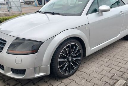 Audi TT 215.000 km 9.990 &euro; Heilbronn 74078