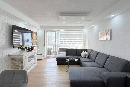 Modernisierte 4-Zimmer-Wohnung mit Balkon, EBK & TG-Stellplatz 4 zimmer