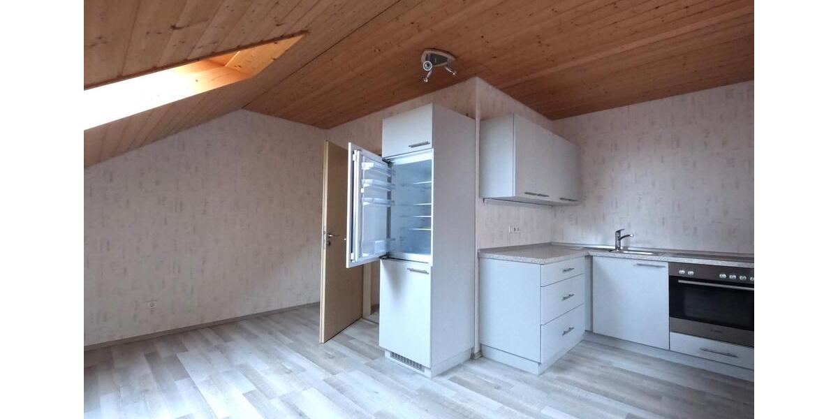Dachgeschoßwohnung Bad Rappenau - 2.5 Zimmer, 73 m&sup2;, 700&euro; | Angebot:26326750