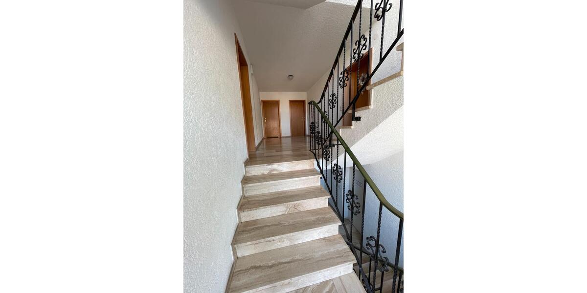 Etagenwohnung Gundelsheim - 4 Zimmer, 71 m&sup2;, 280.000&euro; | Angebot:26149031