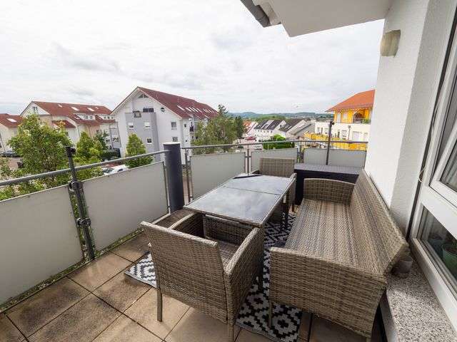 Etagenwohnung Bönnigheim - 4 Zimmer, 108 m&sup2;, 1.080&euro; | Angebot:26378552