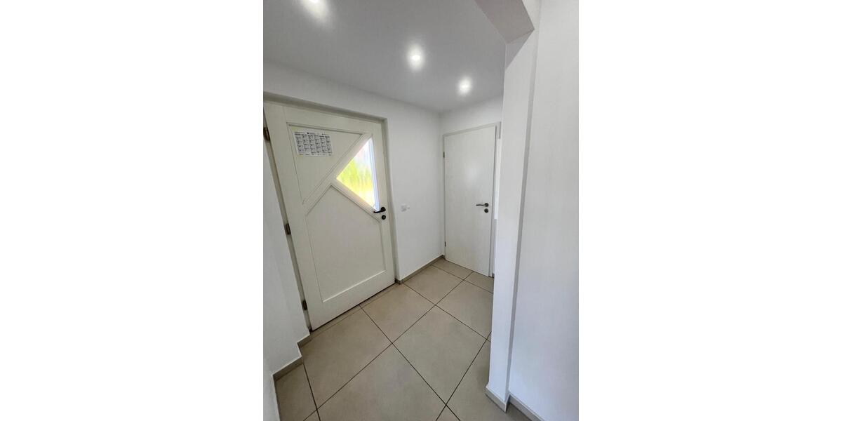 Reihenhaus Heilbronn Frankenbach - 6 Zimmer, 170 m&sup2;, 2.500&euro; | Angebot:25425049